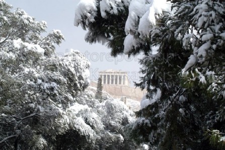 Αθήνα Ακρόπόλις Παρθενών χιόνια 